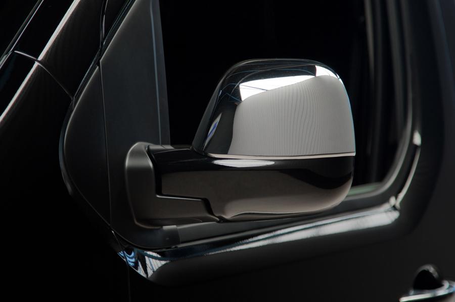 Детали экстерьера Toyota ProAce Van Black Platinum 2017 года  (фото 6 из 7)